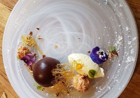 The Carlisle Bar - Click Find 12