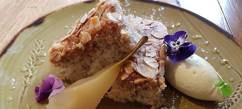 The Carlisle Bar - Click Find 22