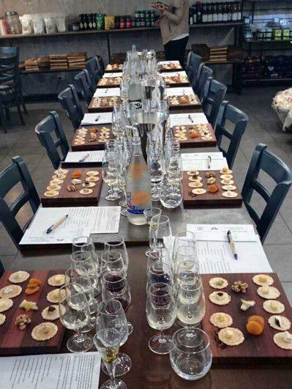 Two Fat Blokes Gourmet Kitchen - Click Find 12