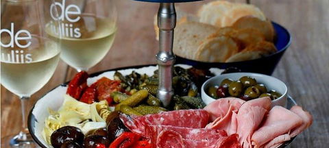 Two Fat Blokes Gourmet Kitchen - Click Find 1