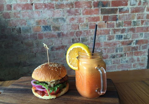 House Of Blanche - Bet 4u 22