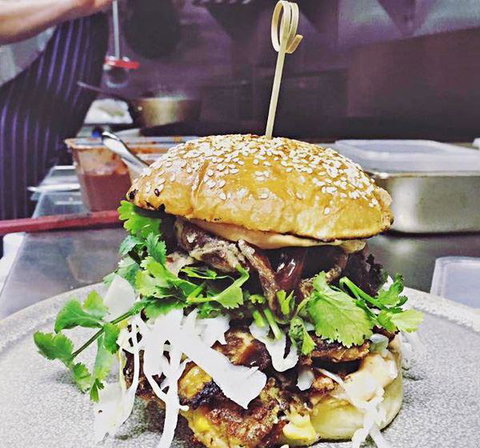 House Of Blanche - Bet 4u 5