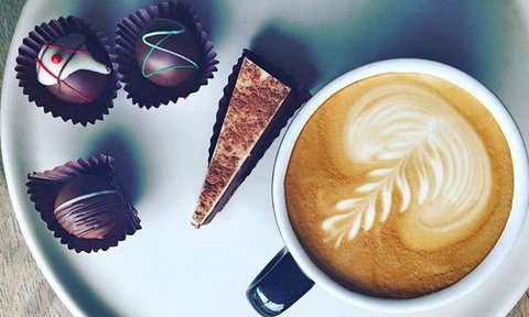 House Of Blanche - Bet 4u 6