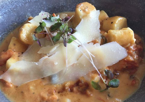 House Of Blanche - Bet 4u 8