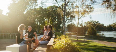 Pondok Bamboe Koening Indonesian Noodle Restaurant - Bridge Guide 2