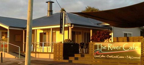 The River Cafe At Beauty Point - Click Find 0