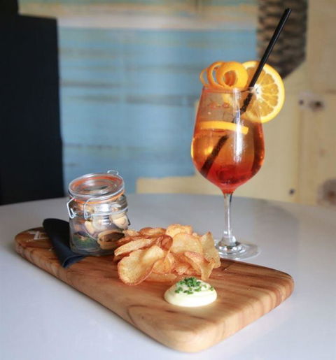 Victoria Hotel Bistro - Click Find 17