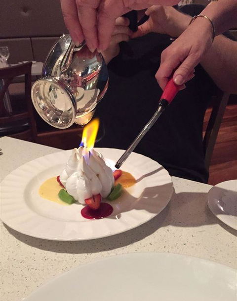 LakeFront Bistro - Click Find 5