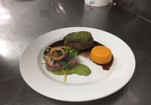 LakeFront Bistro - Click Find 6