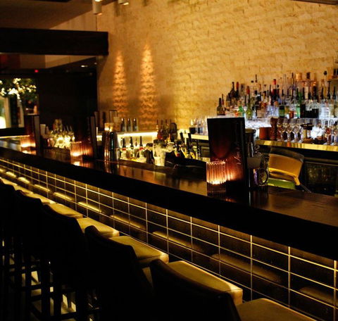 Miss Moneypenny's - Bridge Guide 11