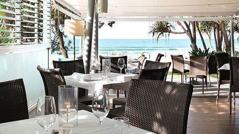 Sails Beach Restaurant & Bar - Bridge Guide 11