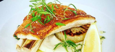 Sails Beach Restaurant & Bar - Bridge Guide 2