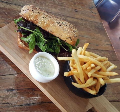 The Lithgow Tin Shed - DBD 3