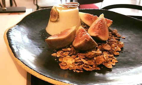 Torng Bai Thai Restaurant - Bridge Guide 2