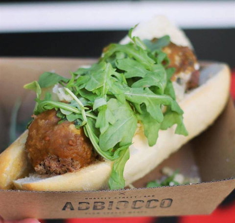 Mannelli's Cafe Burnside - Bridge Guide 6