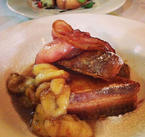 The Killer Tomato Pizzeria - Click Find 17