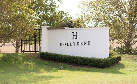 Vines Restaurant At Hollydene Estate - Bet 4u 6