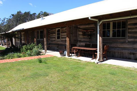 The Old Black Stump Restaurant & Function Room - Click Find 0