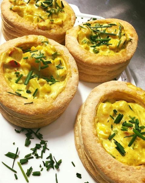 Travellers Coffee House - Bridge Guide 2