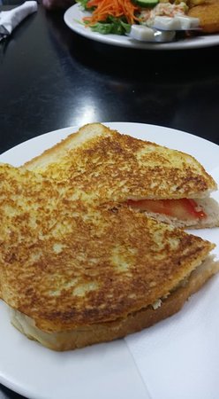 Amble Inn Snack Bar - Click Find 0
