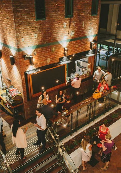 Kennigo Social House - Click Find 16