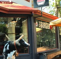 The Burger Pit - Bet 4u