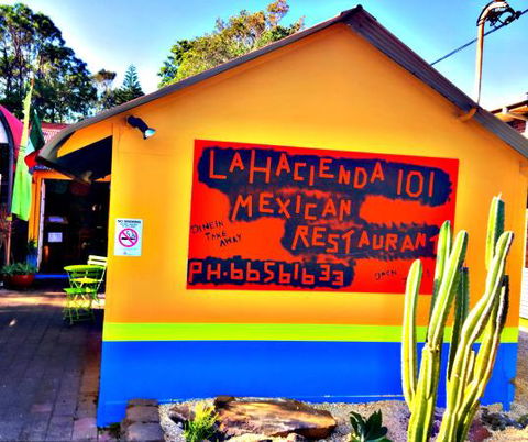 La Hacienda 101 - Click Find 0