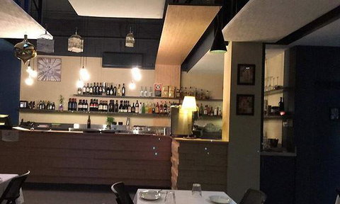 Oliva Mediterranean Restaurant - Bridge Guide 4