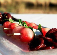 OMaras Hotel - Click Find