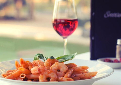 Sneaky's Restaurant - Bridge Guide 1