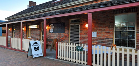 Stokers Restaurant & Bar - Click Find 2