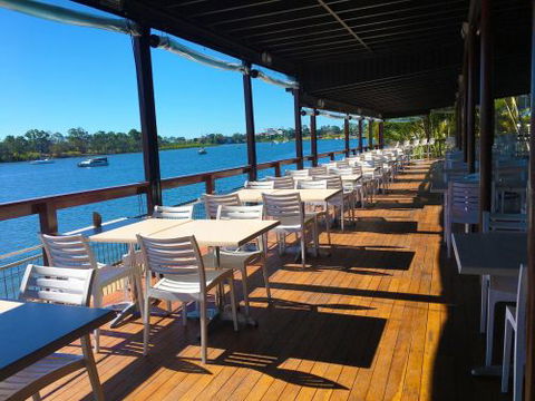 The Rock Bar And Grill - Click Find 1