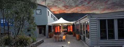 Cuisine Restaurant & Bar - Bet 4u 9