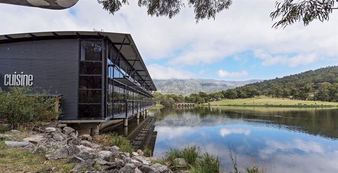 Cuisine Restaurant & Bar - Bet 4u 6