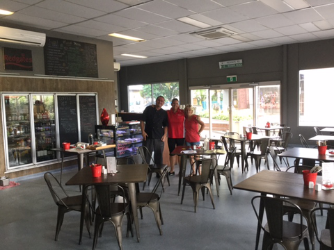 Redgates Café Steakhouse Seafood - Bridge Guide 4