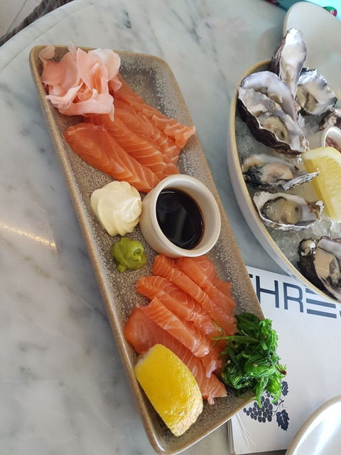 3 Sixty Restaurant & Bar - Click Find 7