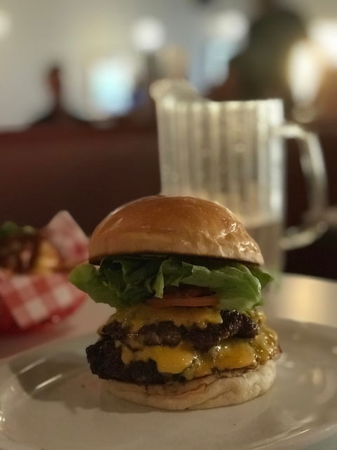 Easy Street Diner - Lawyer Find 6