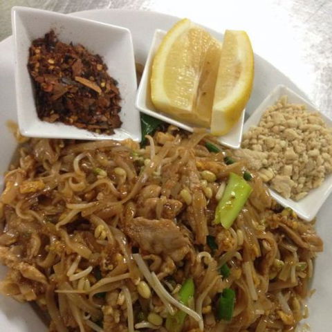 Num Whan Thai Restaurant - Click Find 0