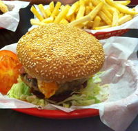 Bernies Diner - Bet 4u
