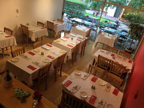 Pan O Vino Italian Restaurant - Click Find 0