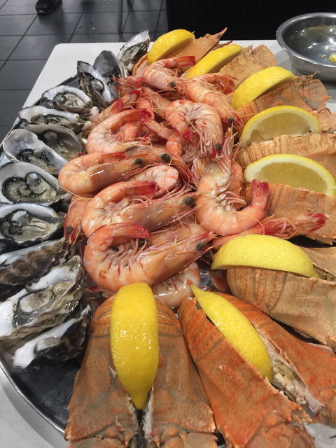 Simply Tops Seafood Bar - Local Finder 4