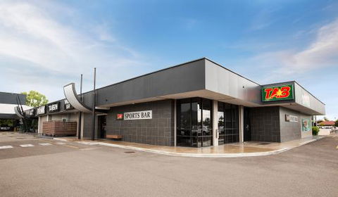 Kirwan Tavern - Click Find 5
