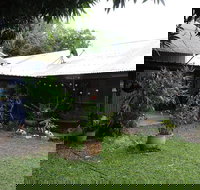 The Last Tucker Coffee Shop and Art Gallery and Bed Breakfast - Bridge Guide