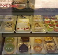 The Sweetest Things All Style Custom Cakes - DBD
