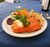 Regatta Point Tavern - Click Find