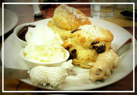 Sticky Beaks Cafe Longford Tasmania - Bridge Guide 0