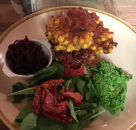 The Hairy Giraffe Cafe - Bet 4u