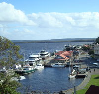 View 42 Restaurant  Bar - Click Find
