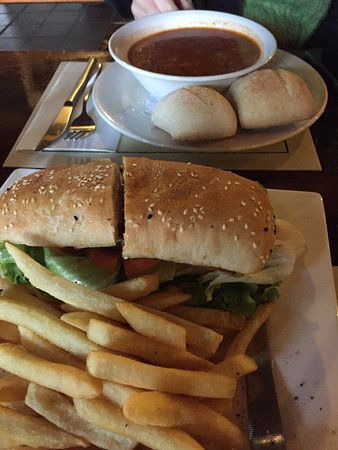 Derwent Bridge Wilderness Hotel - Click Find 0