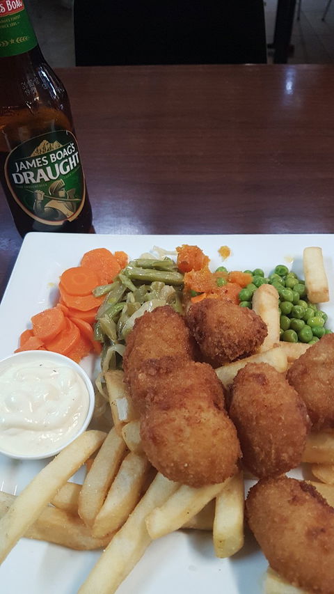 Lakeside Bar & Grill - Click Find 2